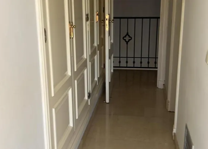 Vasari-la Alzambra * マルベーリャ