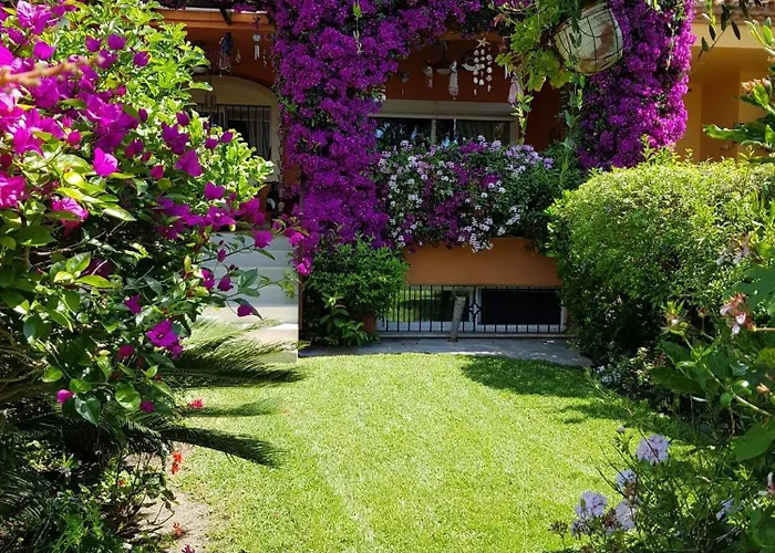 Vasari-la Alzambra 別荘 *