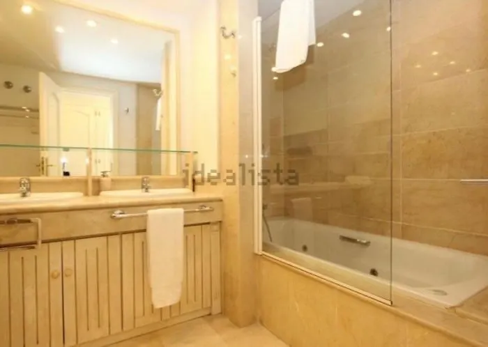 別荘 Vasari-la Alzambra *